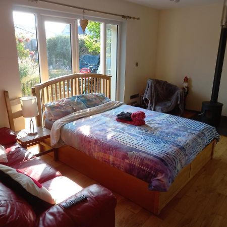 No 9 Manor Way Carmarthen Exterior photo
